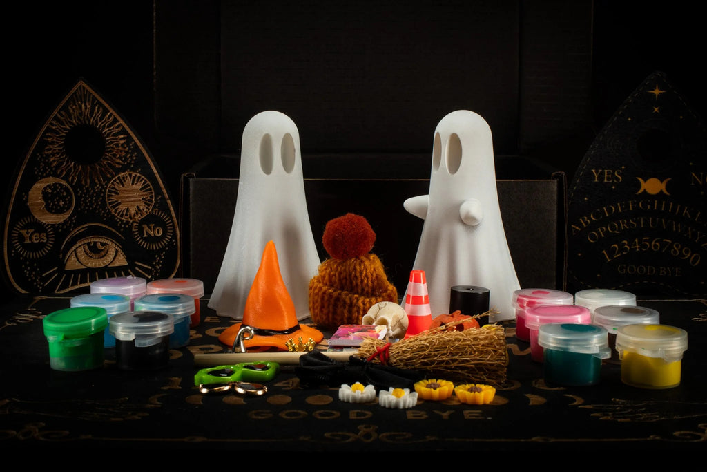 Paint your own ghost gift box