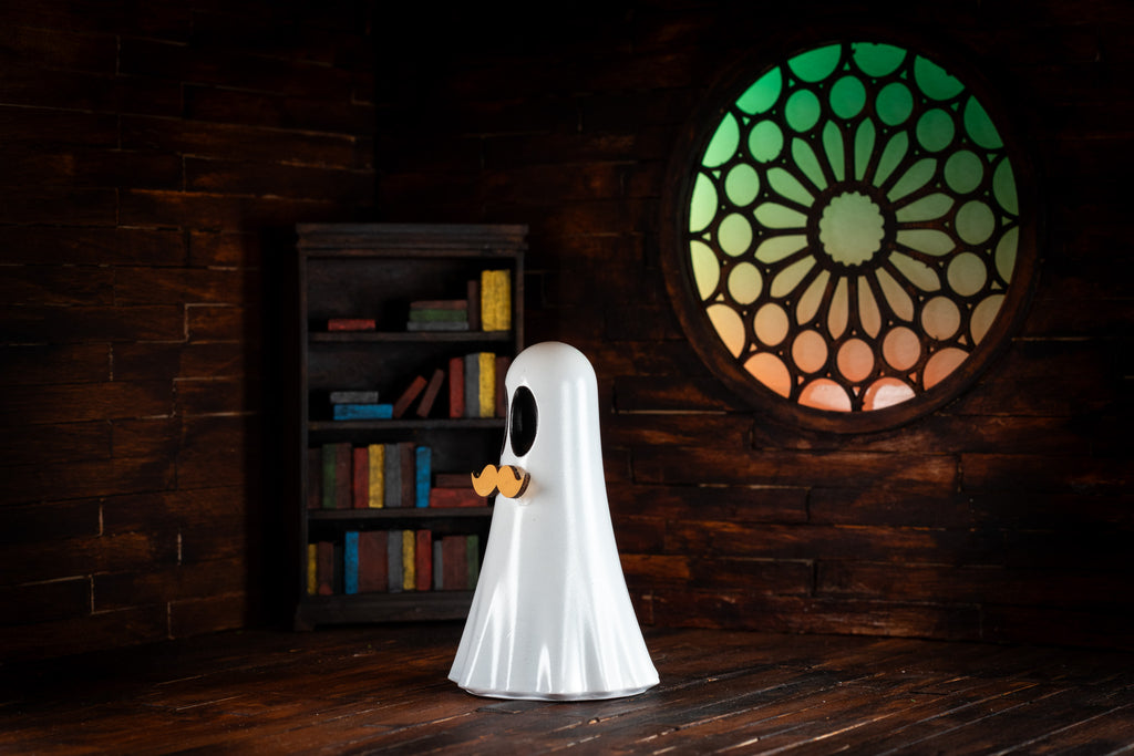 Mo